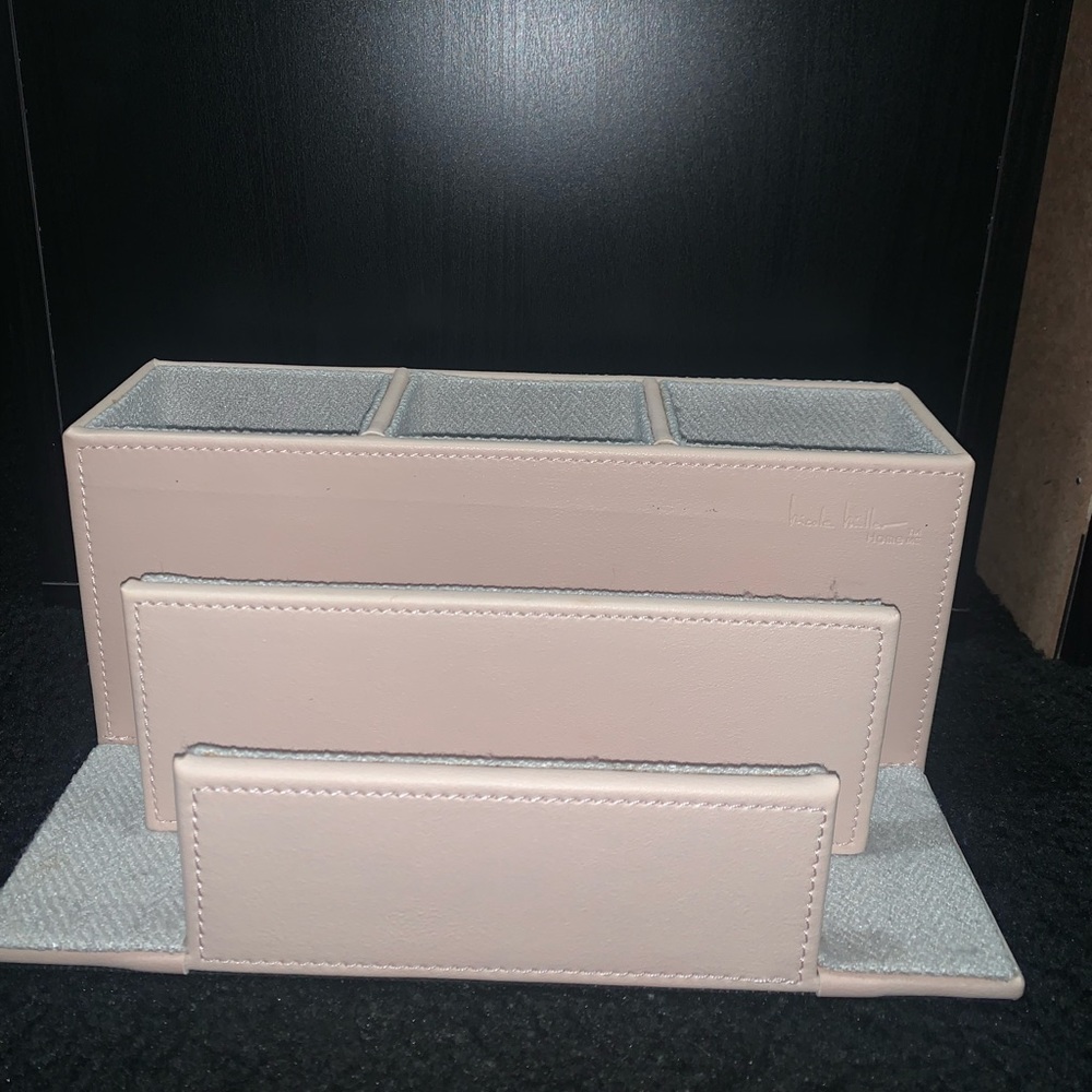 Nicole Miller desk pen organizer